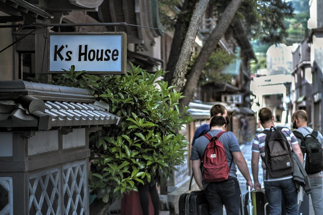 K'S House Ito Onsen - Historical Ryokan Hostel Экстерьер фото