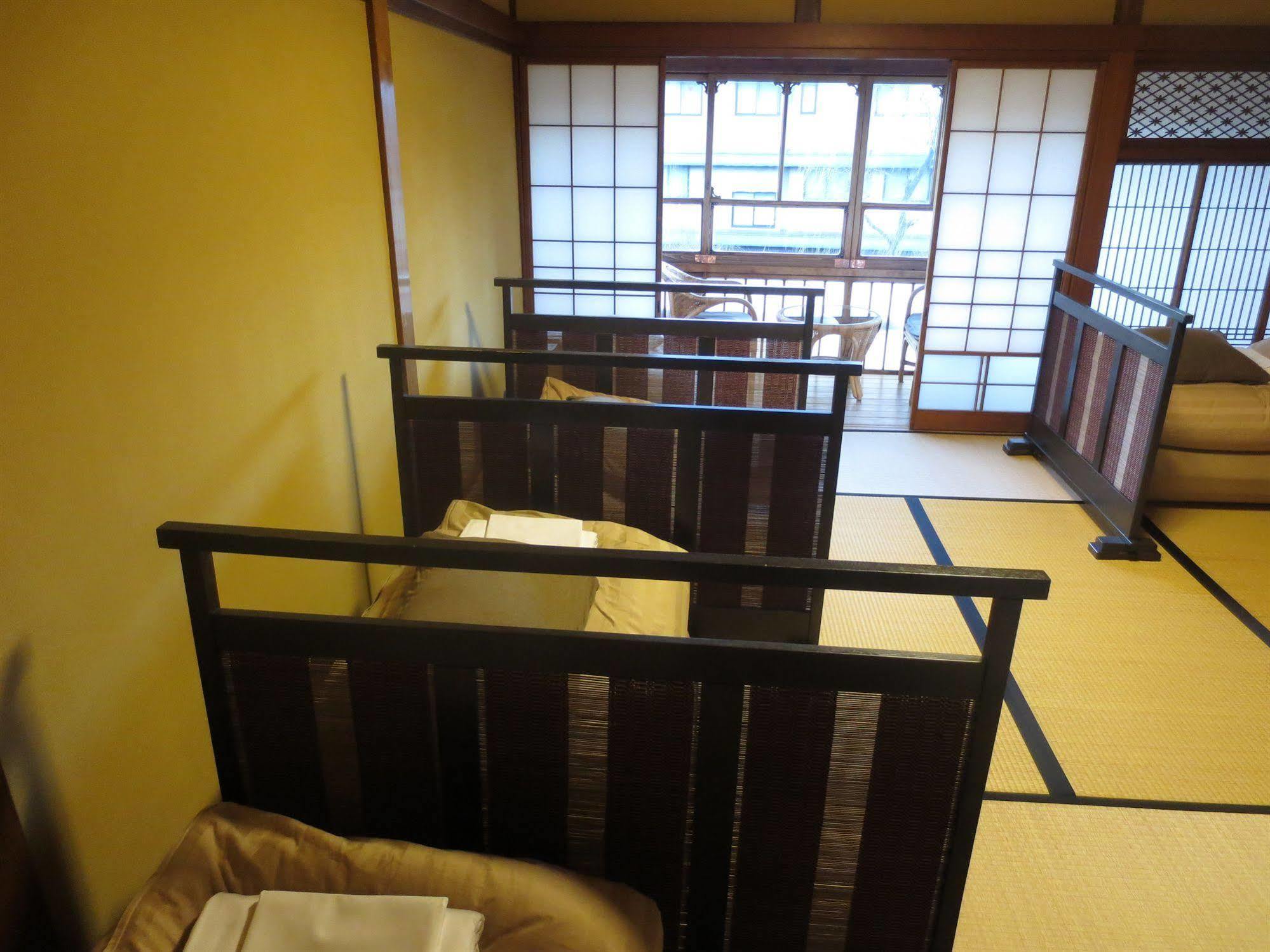 K'S House Ito Onsen - Historical Ryokan Hostel Экстерьер фото