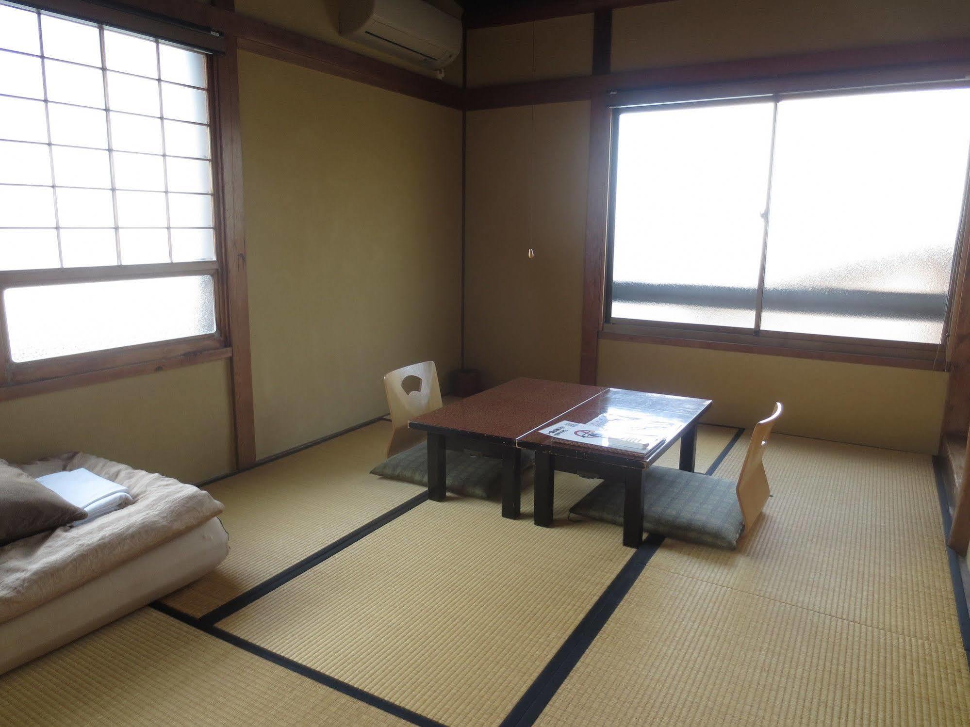 K'S House Ito Onsen - Historical Ryokan Hostel Экстерьер фото