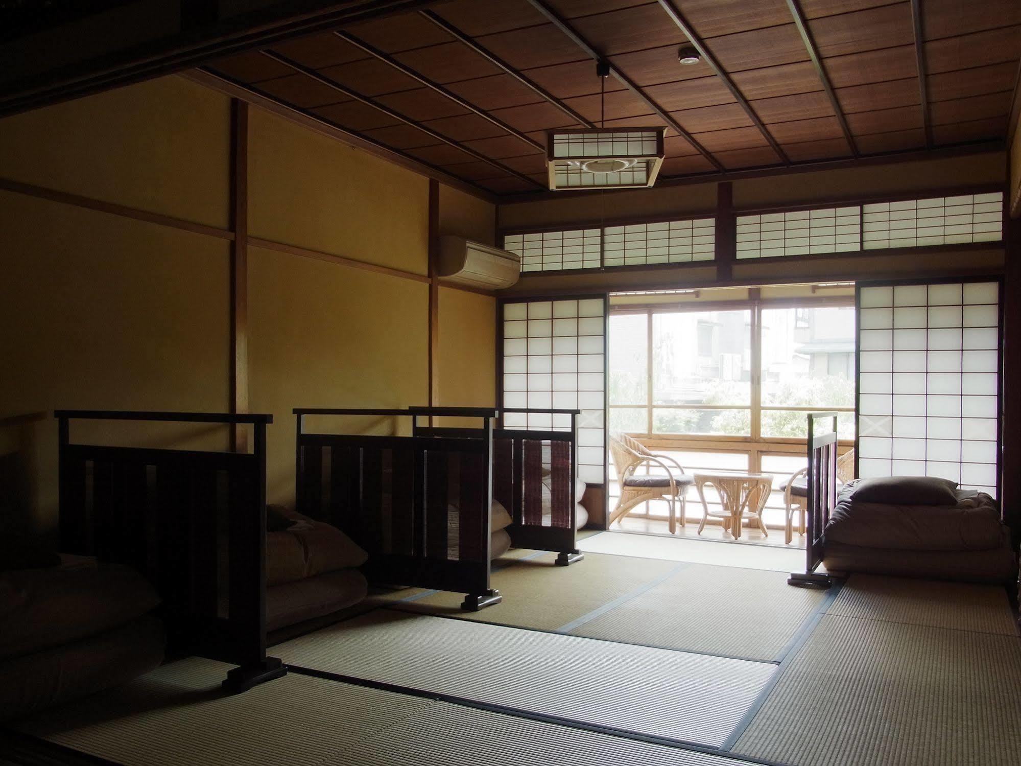 K'S House Ito Onsen - Historical Ryokan Hostel Экстерьер фото